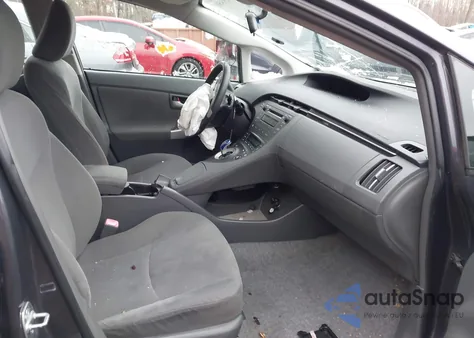 2010 Toyota Prius Iii z USA, uszkodzony, nr VIN JTDKN3DU3A0212787